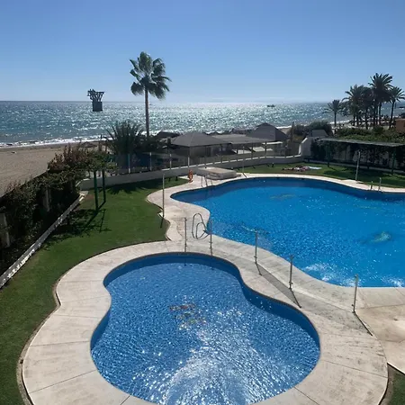 Beachside Apartman Luxury tent Marbella